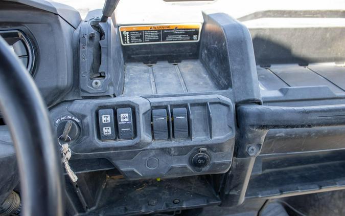2020 CAN-AM DEFENDER PRO XT HD10