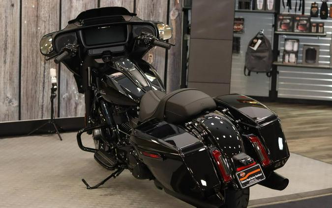 2024 Harley-Davidson® FLHX - Street Glide®