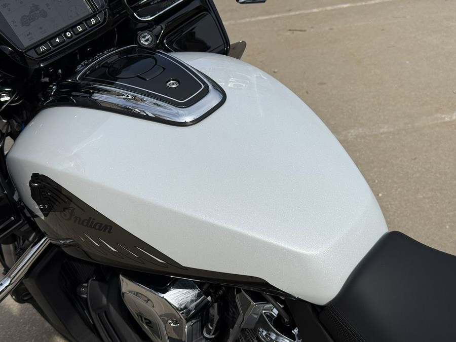 2025 Indian Motorcycle® Challenger® Limited 112 w/PowerBand Audio Ghost White Metallic with Black M
