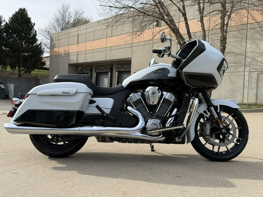 2025 Indian Motorcycle® Challenger® Limited 112 w/PowerBand Audio Ghost White Metallic with Black M