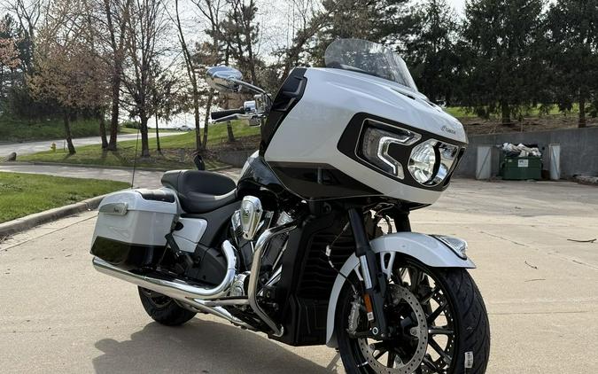 2025 Indian Motorcycle® Challenger® Limited 112 w/PowerBand Audio Ghost White Metallic with Black M