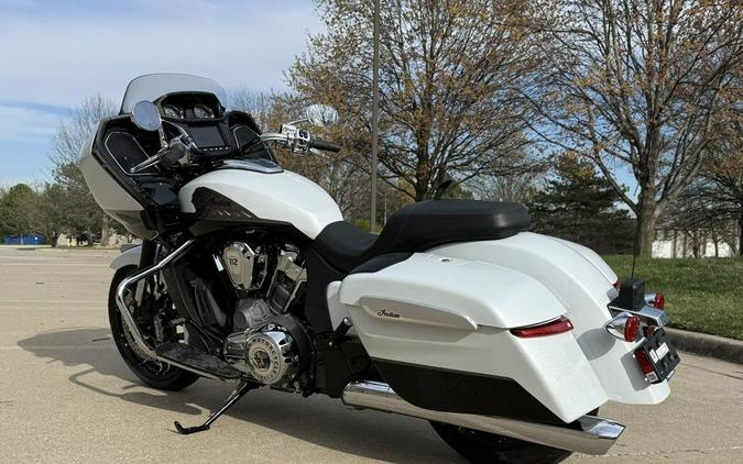 2025 Indian Motorcycle® Challenger® Limited 112 w/PowerBand Audio Ghost White Metallic with Black M
