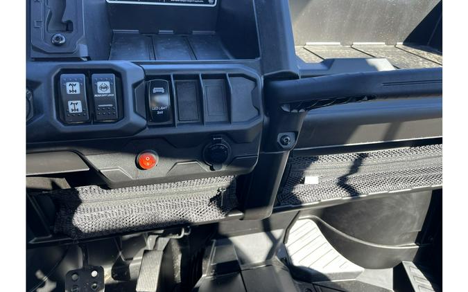 2024 Can-Am Defender DPS™ HD7
