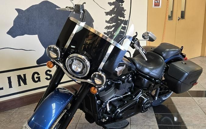 2018 Harley-Davidson® Heritage Classic 114 Legend Blue/Vivid Black