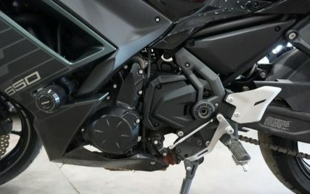 2025 Kawasaki Ninja® 650 ABS