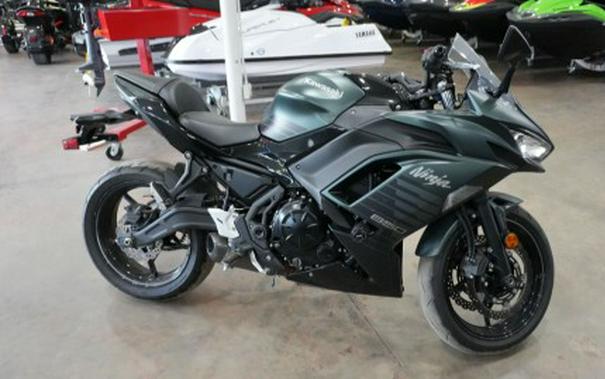 2025 Kawasaki Ninja® 650 ABS