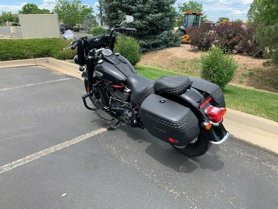 2021 Harley-Davidson Heritage Classic 114 Vivid Black