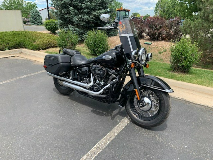 2021 Harley-Davidson Heritage Classic 114 Vivid Black