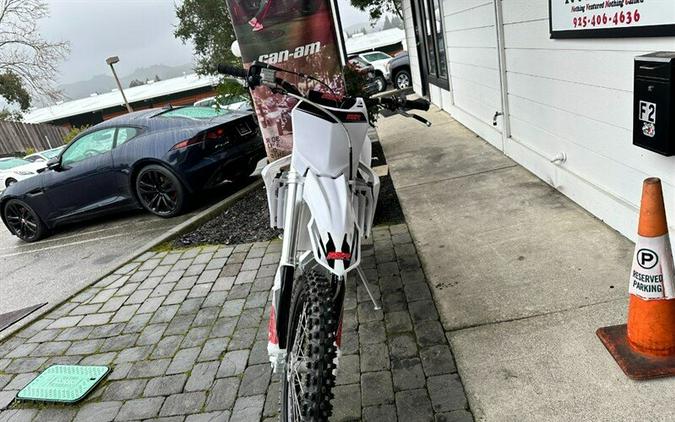 2022 SSR Motorsports SR 300