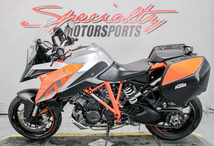 2016 KTM 1290 Super Duke R