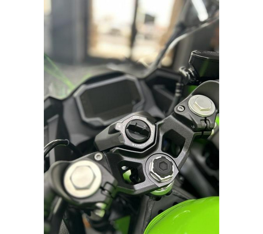 2026 Kawasaki Ninja® 500 SE ABS