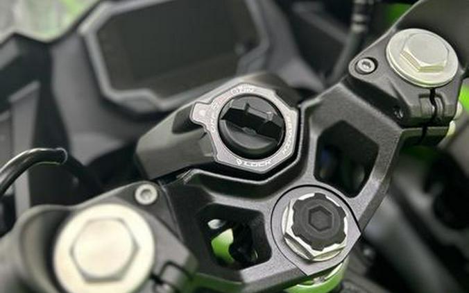 2026 Kawasaki Ninja® 500 SE ABS