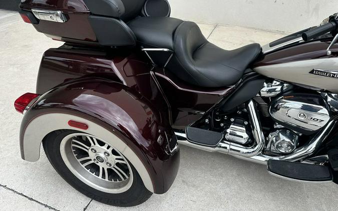 2018 Harley-Davidson Trike FLHTCUTG - Tri Glide Ultra