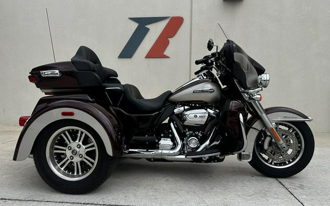 2018 Harley-Davidson Trike FLHTCUTG - Tri Glide Ultra