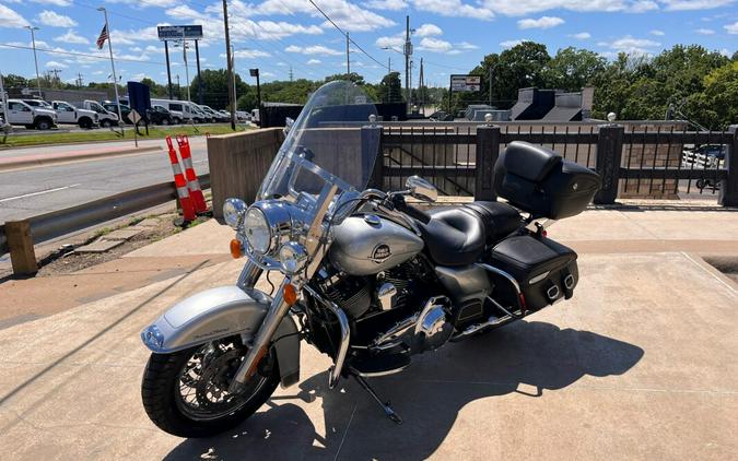 FLHR 2010 Road King® Classic