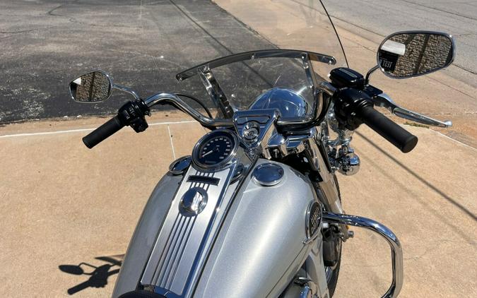 FLHR 2010 Road King® Classic