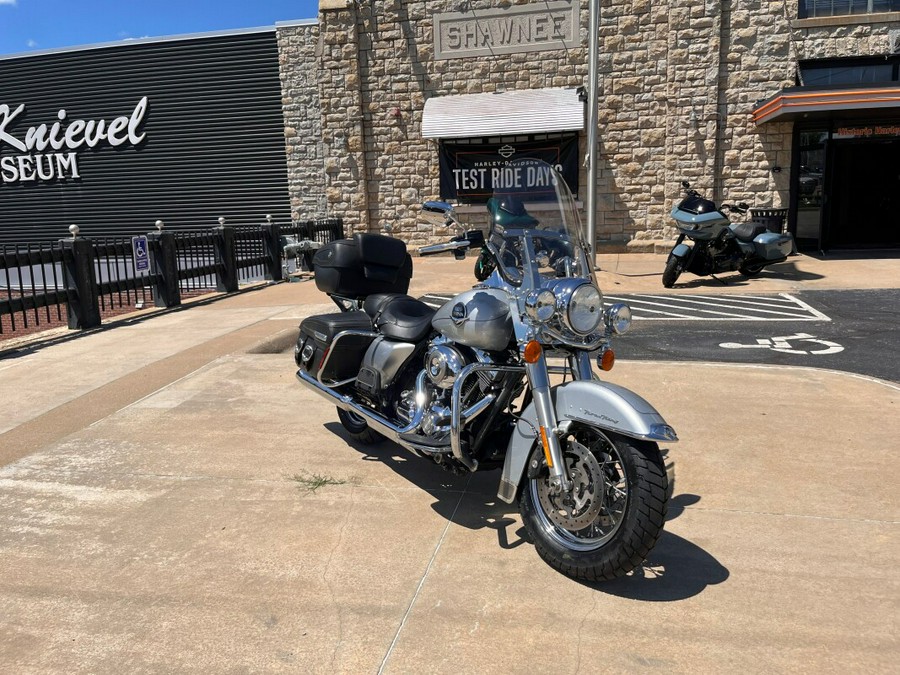 FLHR 2010 Road King® Classic