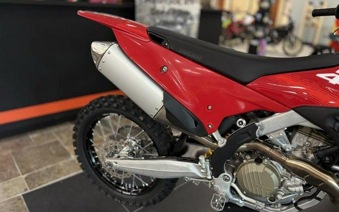 2026 Ducati Desmo450 MX