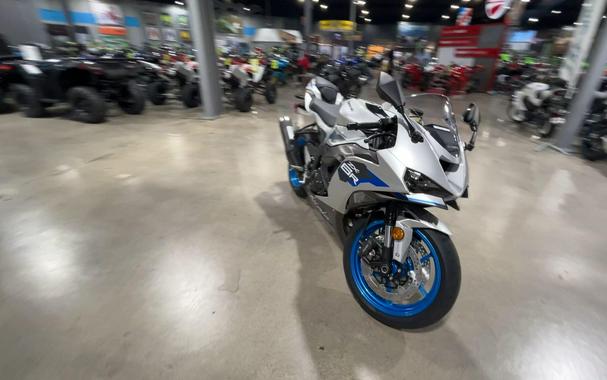 2027 Kawasaki NINJA ZX-6R ABS
