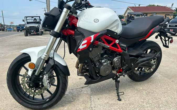 2022 Benelli 302S