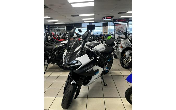2026 675SS CF650-10US - CFMOTO
