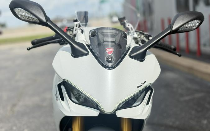 2023 Ducati SuperSport 950 S Arctic White Silk fairing with Ducati Red frame and Glossy Black wheel rims with Ducati Red “tag” - 05200T