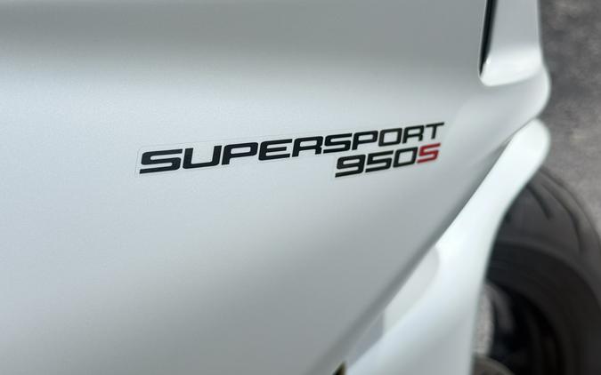 2023 Ducati SuperSport 950 S Arctic White Silk fairing with Ducati Red frame and Glossy Black wheel rims with Ducati Red “tag” - 05200T