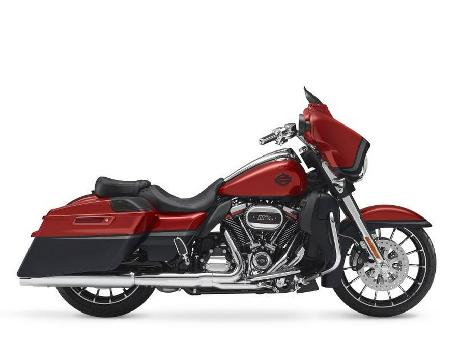 2018 Harley-Davidson® FLHXSE - CVO™ Street Glide®