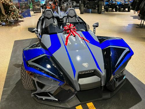 2020 Slingshot R Review (12 Fast Facts on 3 Wheels)