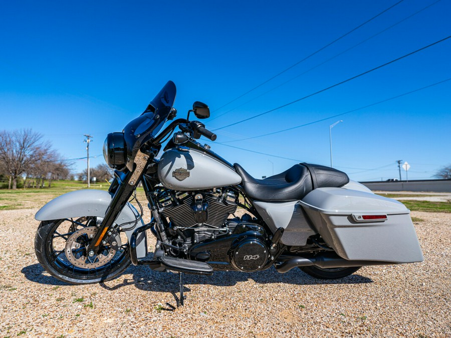 2024 Road King Special FLHRXS