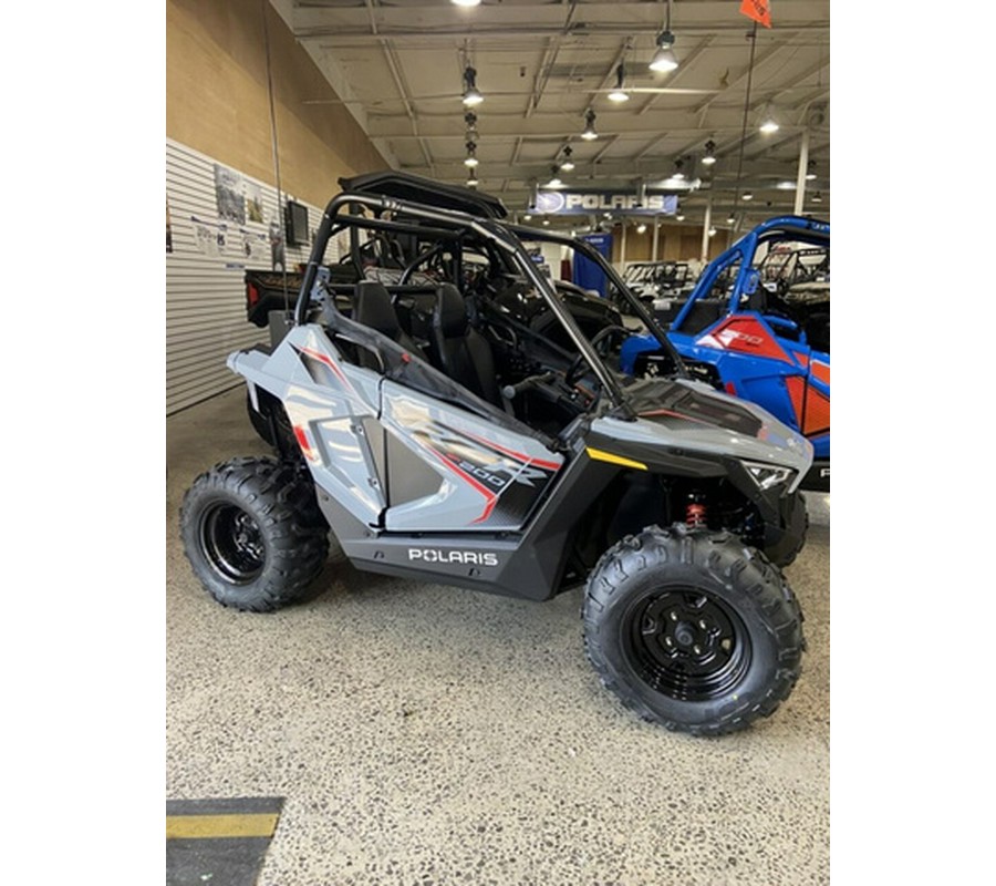 2024 Polaris RZR 200 EFI