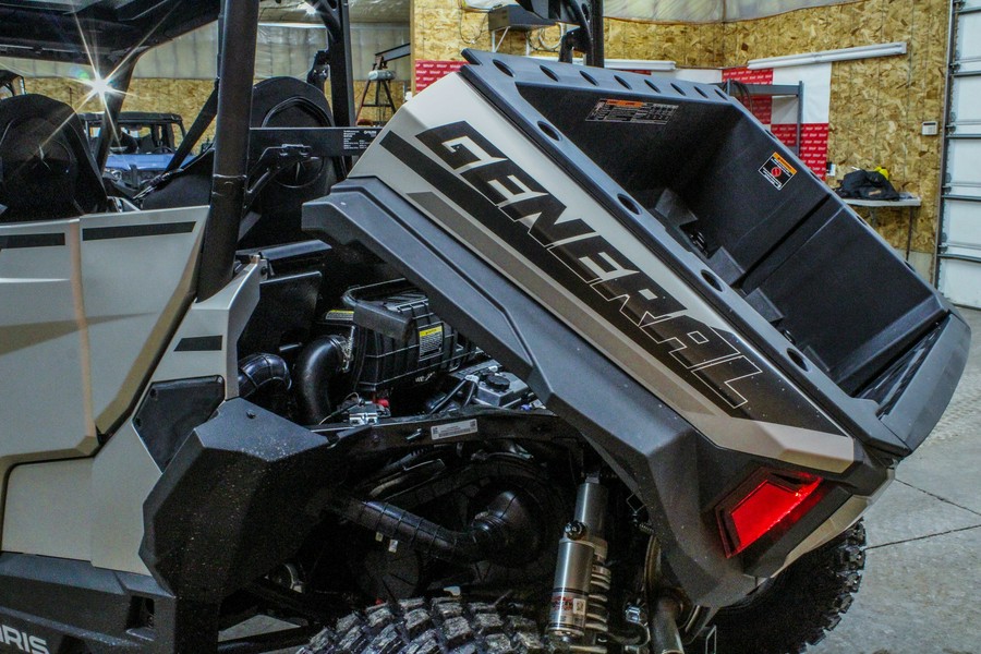 2024 Polaris Industries GENERAL® XP 4 1000 Ultimate