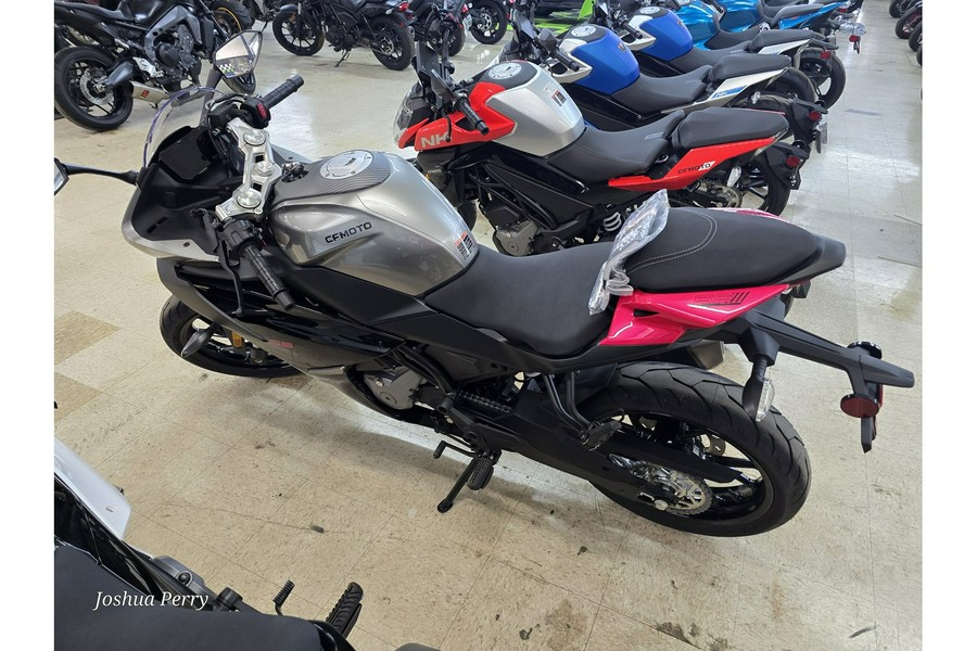 2025 CFMOTO 300SS CF300-5US