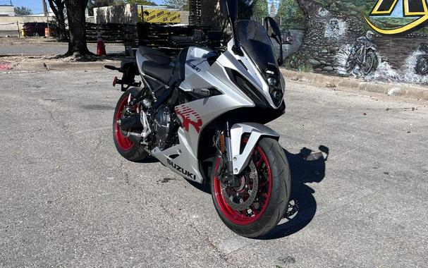 2024 Suzuki GSX-8R