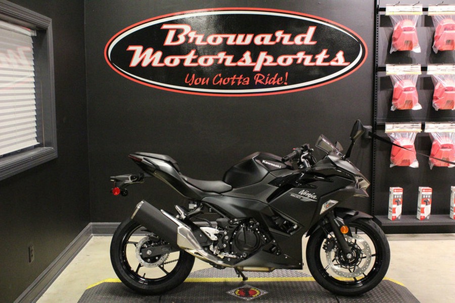 2026 Kawasaki Ninja 500 ABS Metallic Flat Spark Black