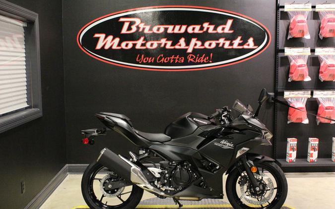 2026 Kawasaki Ninja 500 ABS Metallic Flat Spark Black
