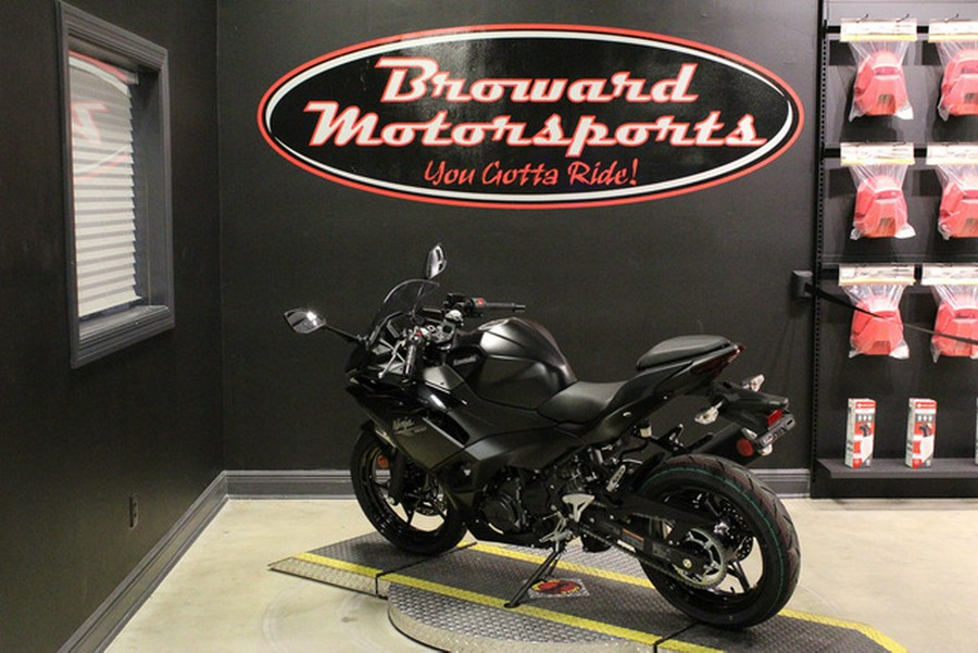 2026 Kawasaki Ninja 500 ABS Metallic Flat Spark Black