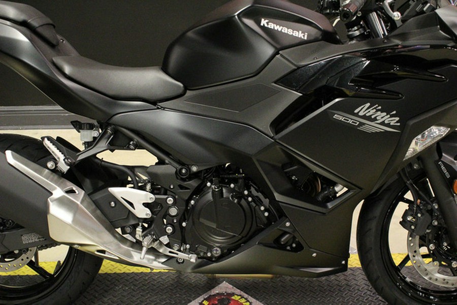 2026 Kawasaki Ninja 500 ABS Metallic Flat Spark Black