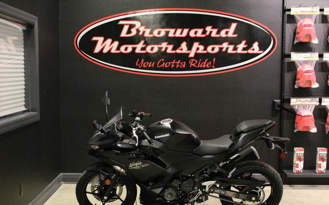 2026 Kawasaki Ninja 500 ABS Metallic Flat Spark Black