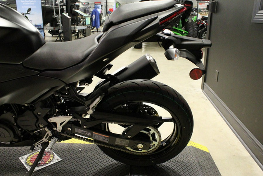 2026 Kawasaki Ninja 500 ABS Metallic Flat Spark Black