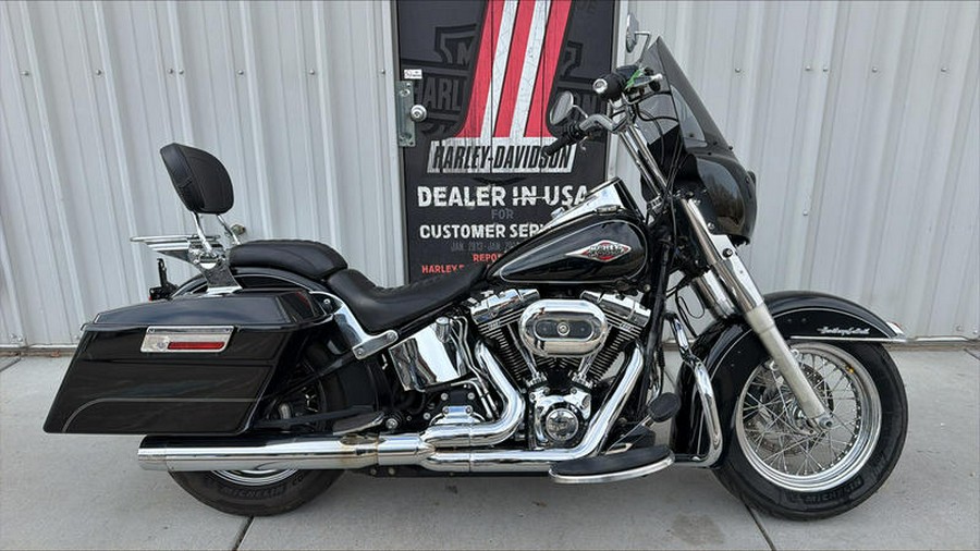 2015 Harley-Davidson® FLSTC - Heritage Softail® Classic