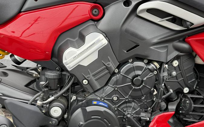 2023 Ducati Diavel V4 Ducati Red