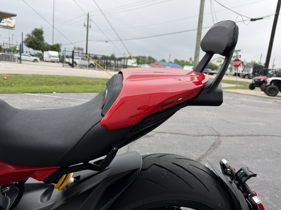 2023 Ducati Diavel V4 Ducati Red