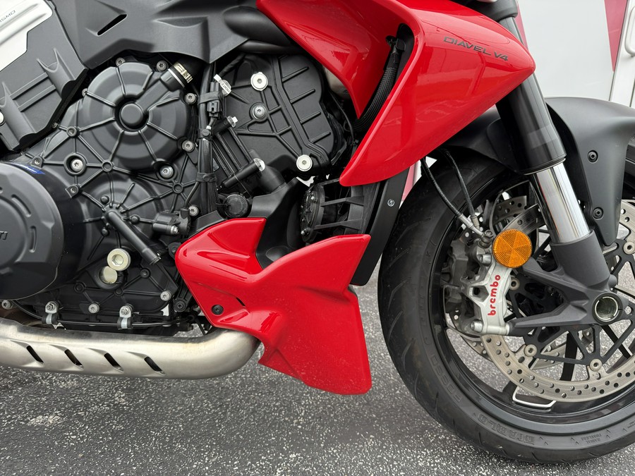 2023 Ducati Diavel V4 Ducati Red