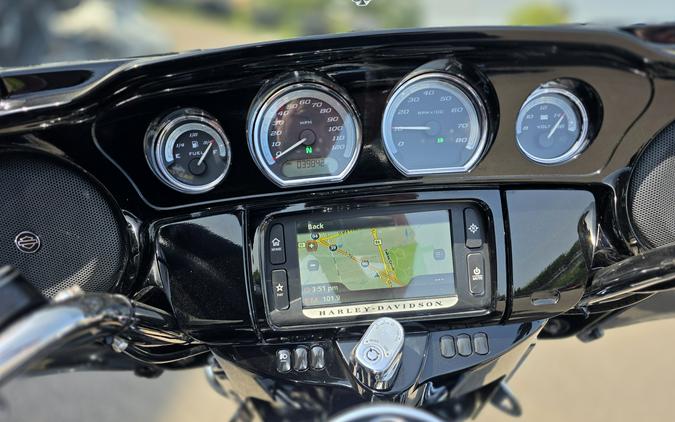 2015 ELECTRA GLIDE ULTRA LIMITED - Harley-Davidson®