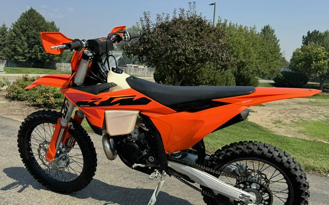 2025 KTM 300 XC