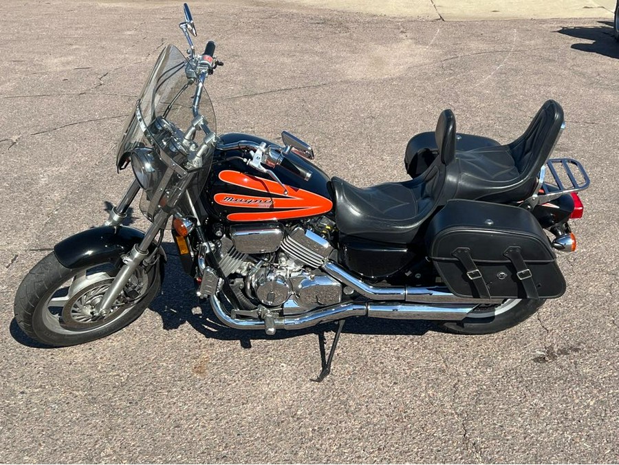 1999 Honda Magna 750