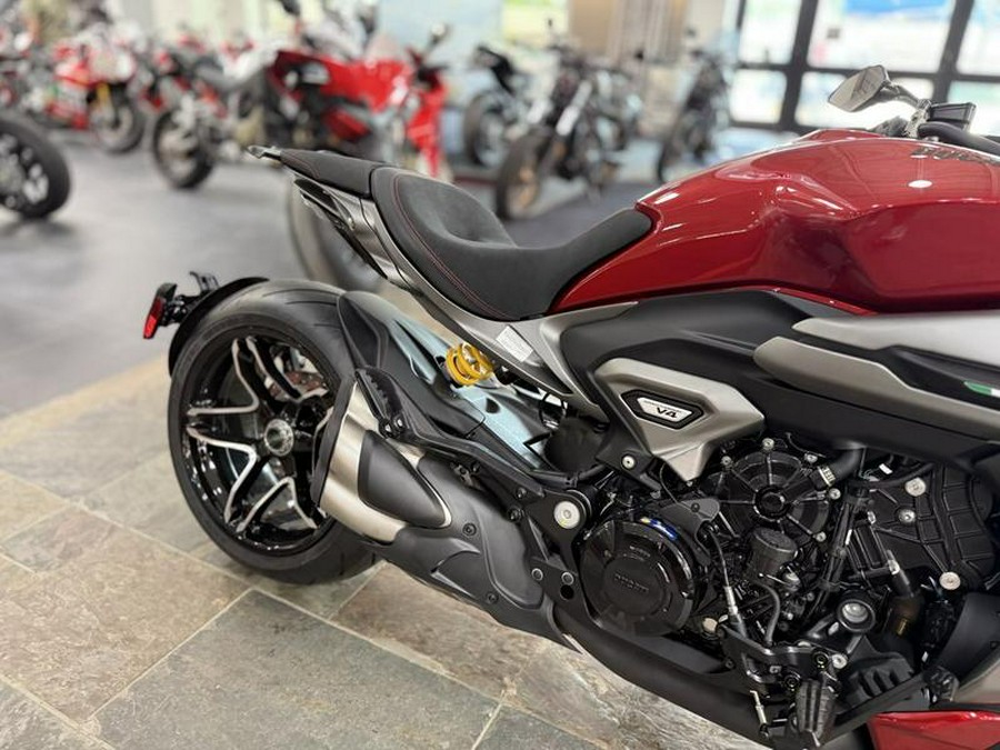 2026 Ducati XDiavel V4 Burning Red