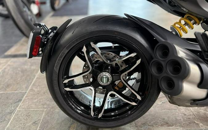2026 Ducati XDiavel V4 Burning Red