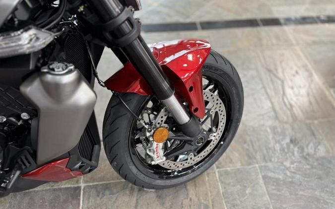 2026 Ducati XDiavel V4 Burning Red